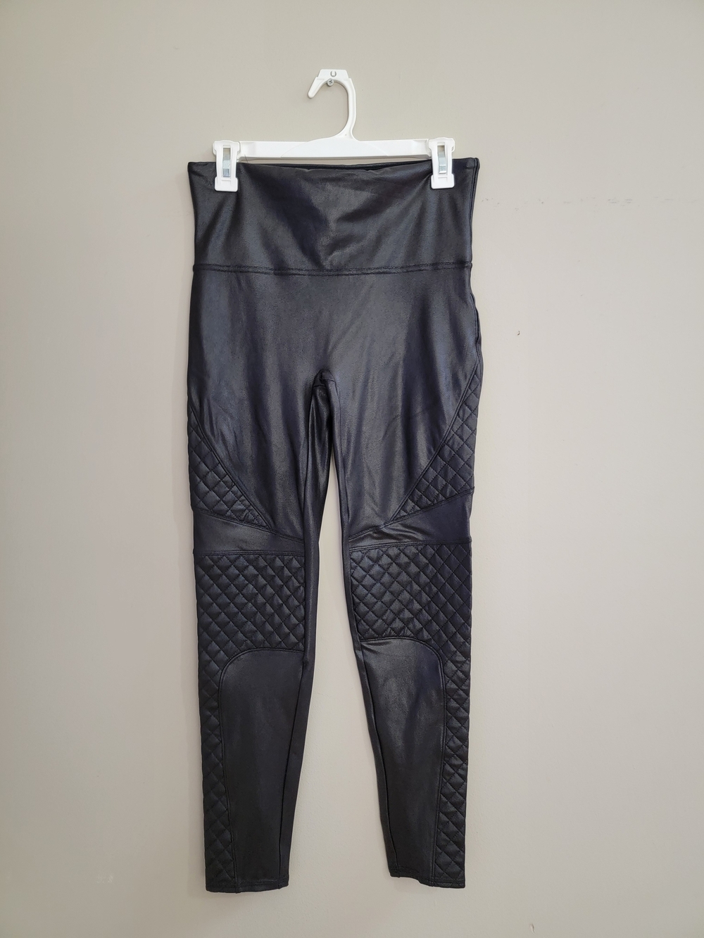 SPANX Quilted Faux Leather High-Rise Leggings - Black Size L